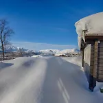 Charming Near Jotunheimen Trails Beitostolen